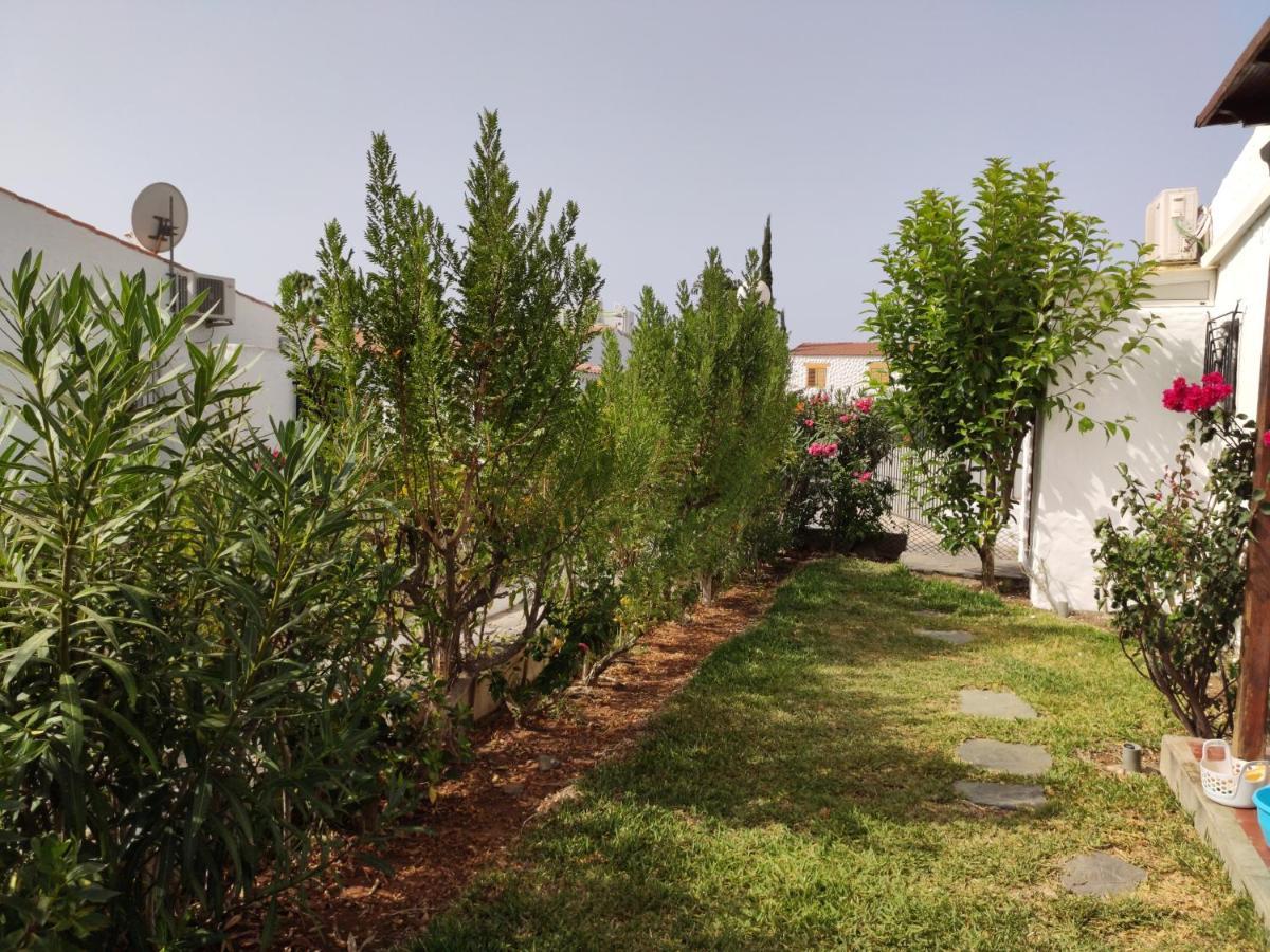 Lovely 2 Bedroom With Parking Feriehus